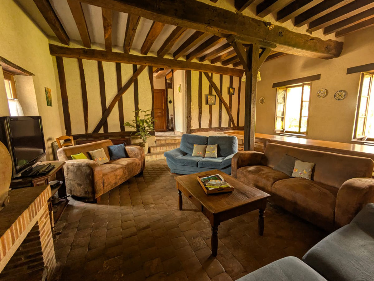 Salon Salle-à-mager Gite Le Pommier Sologne<br />
Domaine des Merciers